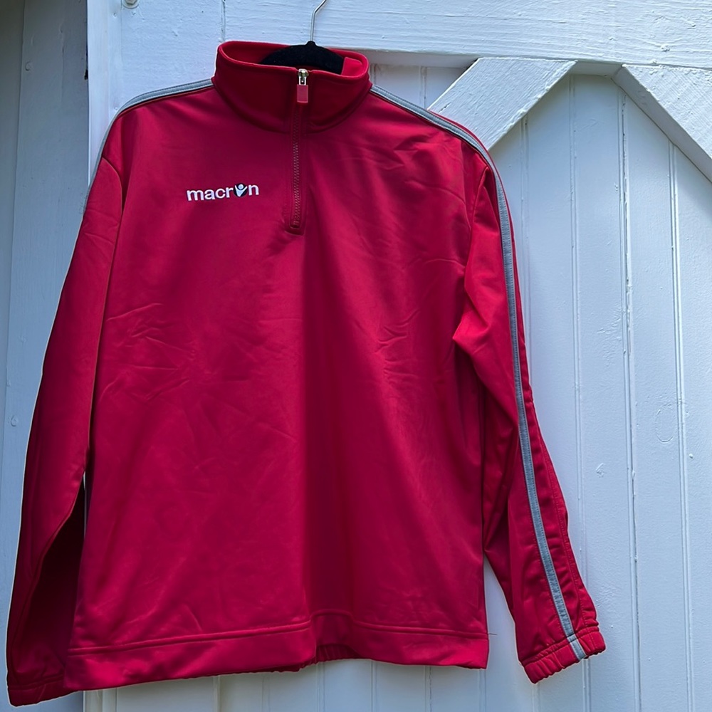 Macron 3/4 zip pullover. Men’s small